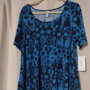 NWT Lularoe Large Perfect T, Disney Snow white